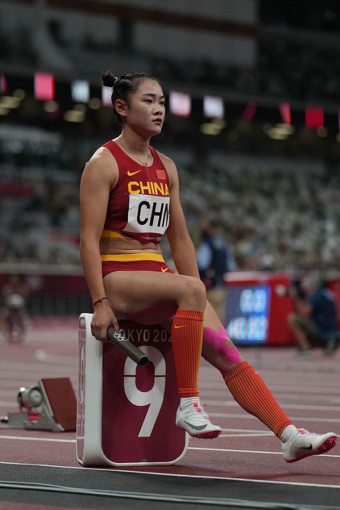 女子田径决赛：优异表现，一飘飘然