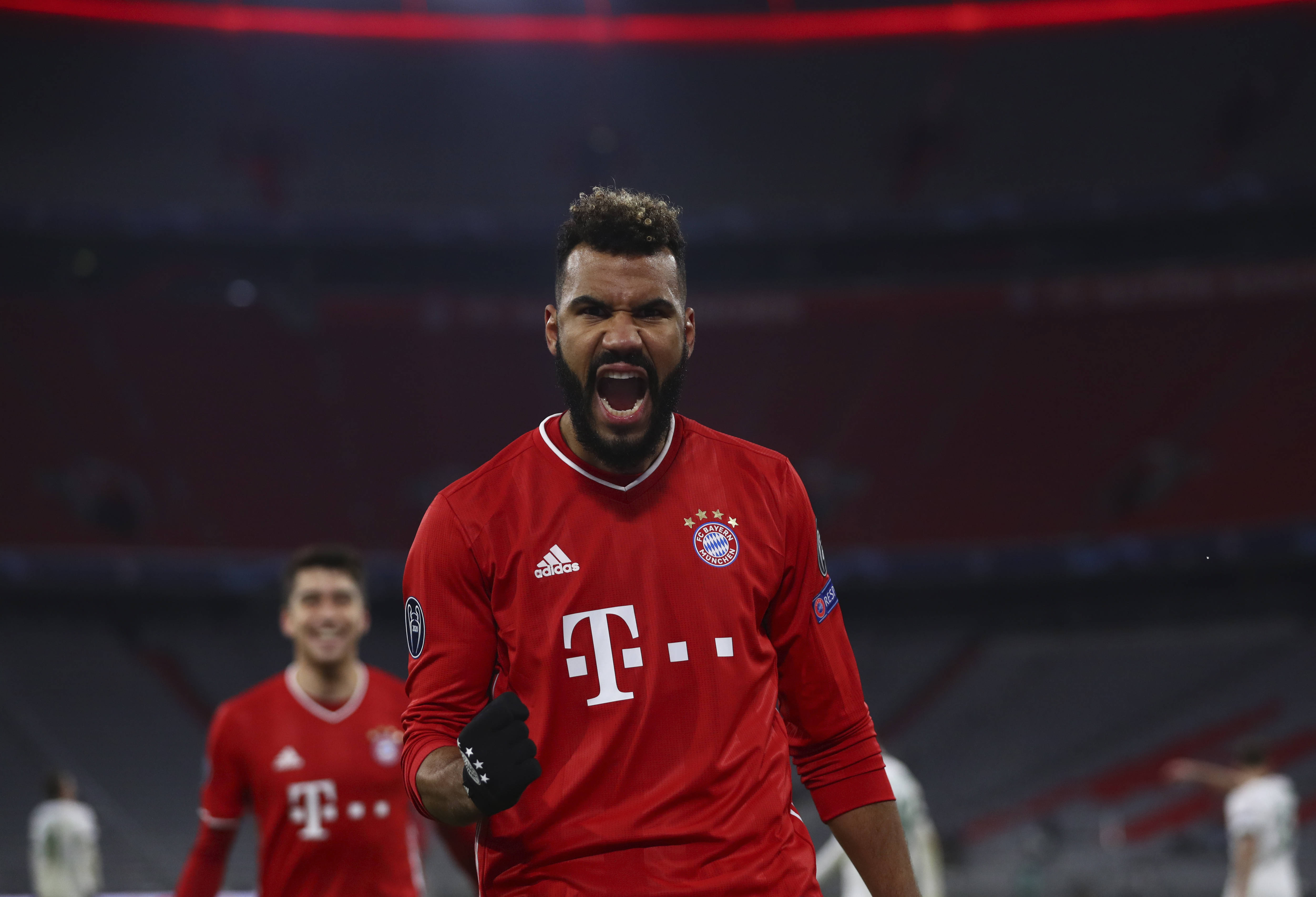 包含火车头莫斯科球员发挥精彩赢球的词条