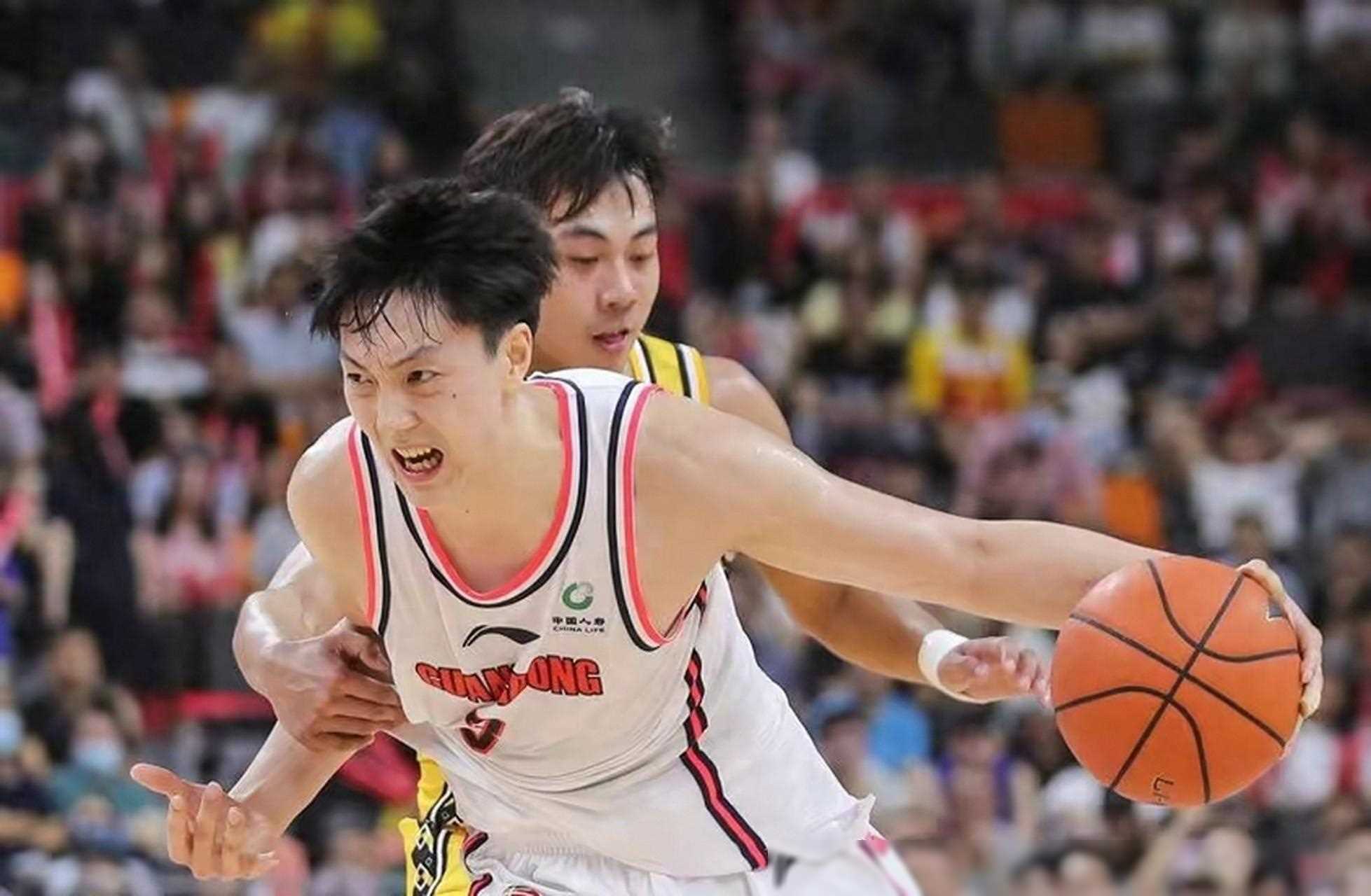 关于广东队万众瞩目,凭借团队合作逆转对手的信息 关于广东队万众瞩目,凭借团队合作逆转对手的信息