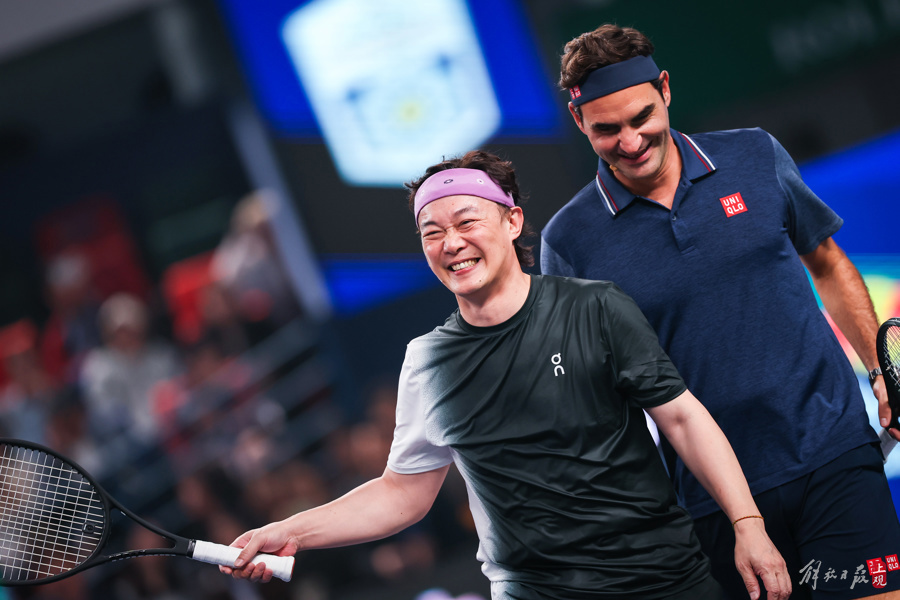 关于德国网球队力克西班牙网球队，费德勒制霸全场的信息