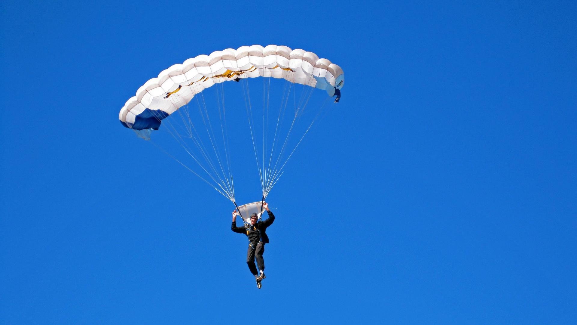 东决关键战焦点战，爱尔兰队提前终结悬念，马赛赛场见证历史性一刻