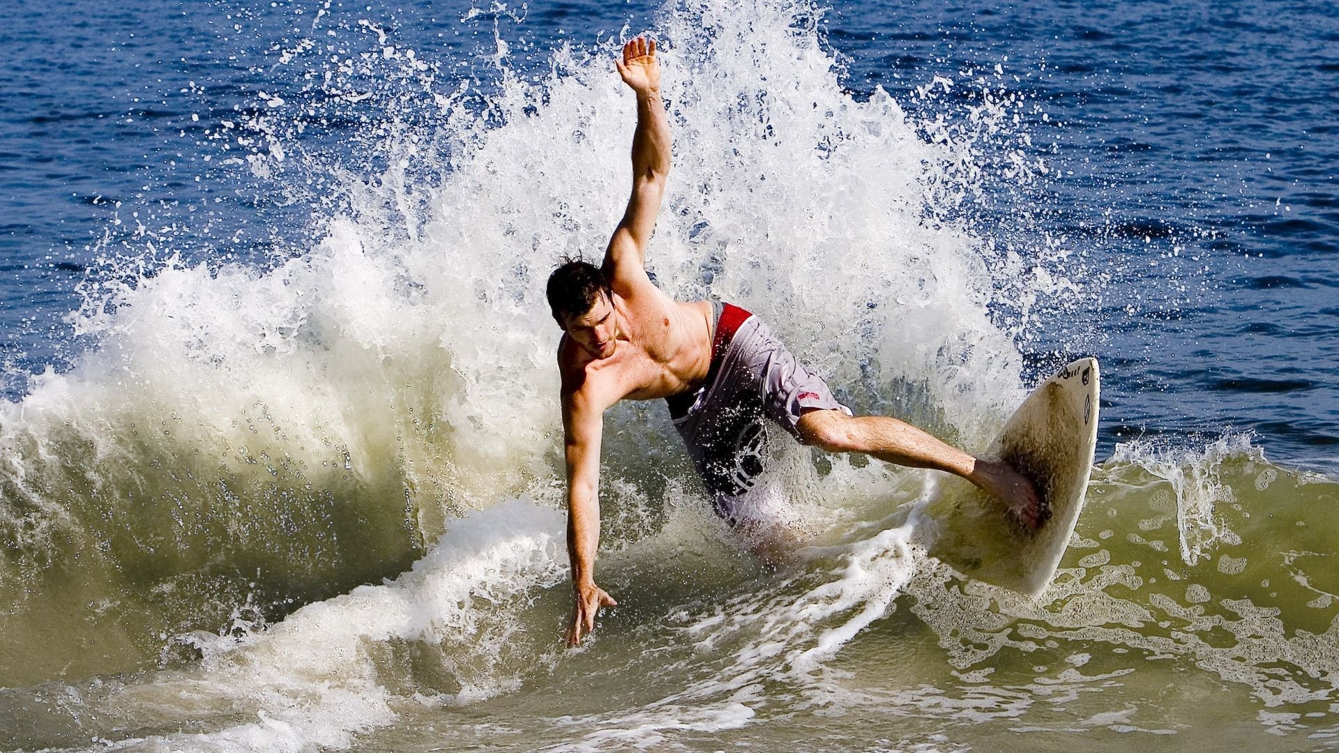 冰火交锋，法国羽毛球队绝境逢生，戴资颖烈焰状态点燃赛场