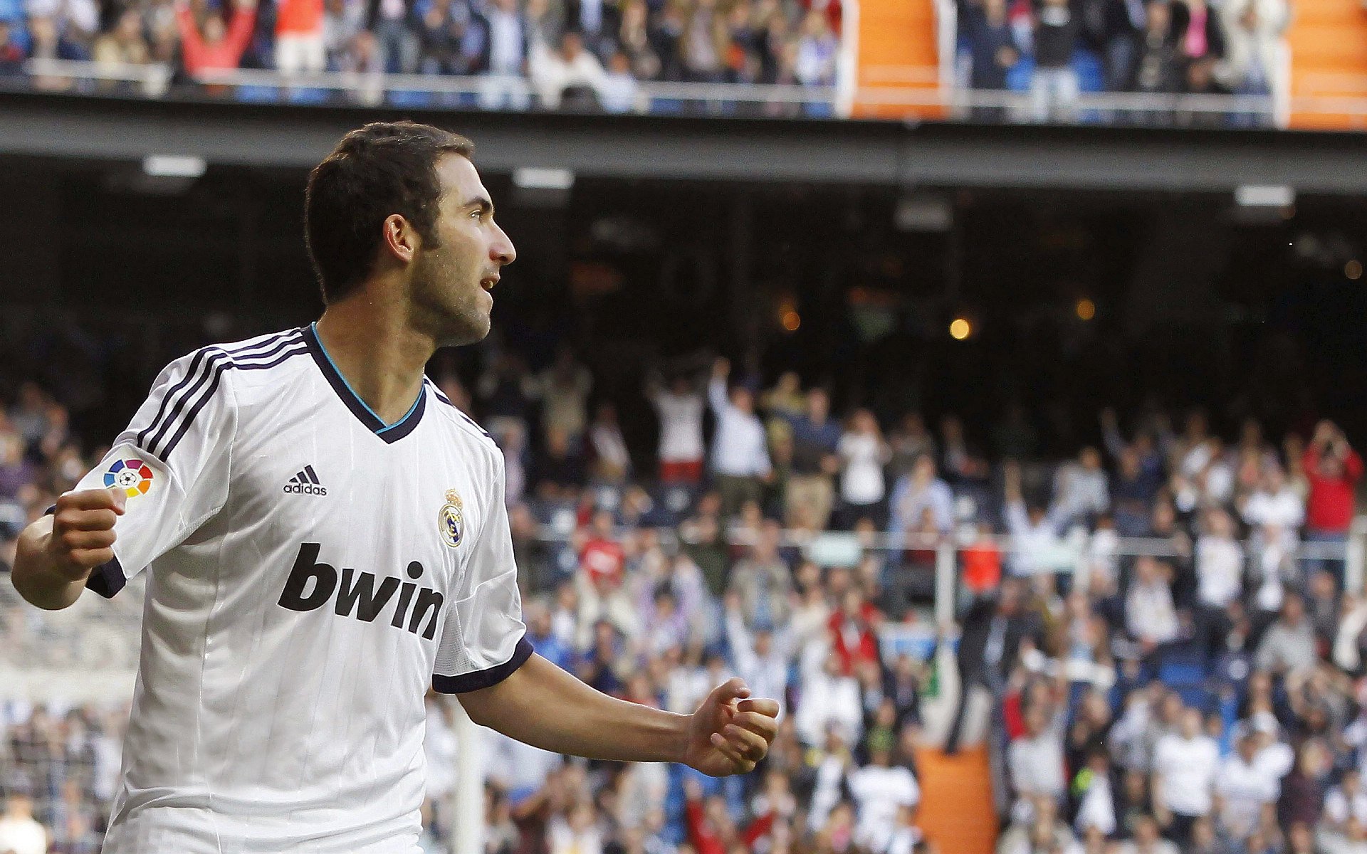 世俱杯改制-利拉德末节狂飙23分导演大逆转,辽宁绝境翻盘深圳